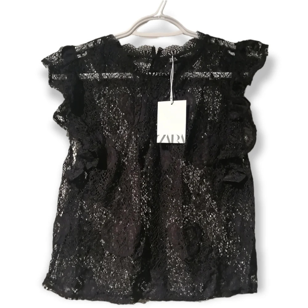 NWT Zara Black Lace Floral Blouse Flutter Sleeves Size Small Romantic Fairycore